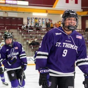 Parking Minnesota State Mavericks at St. Thomas Tommies Womens Hockey