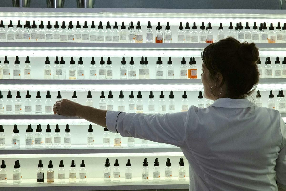 Lab work for artisan perfumers - and those who hope to be (in person), 4 August | Event in Los Angeles | AllEvents