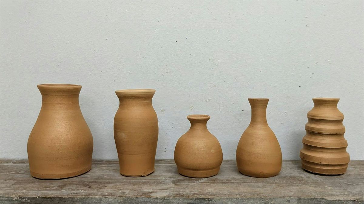 Bottles and Vases Throwing Masterclass with Jeannie Waterhouse, 17 January | Event in Leeds | AllEvents