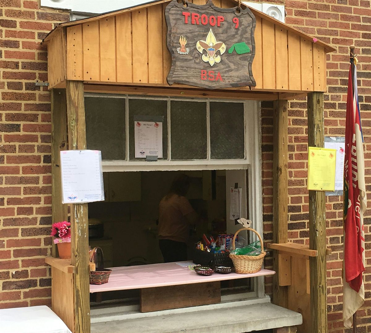Apple Blossom Grand Feature Parade Seats - Troop 9, 3 May | Event in Winchester | AllEvents
