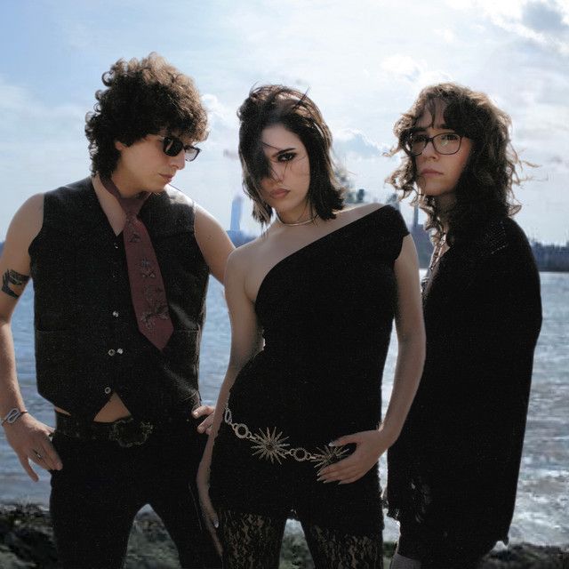Sunflower Bean