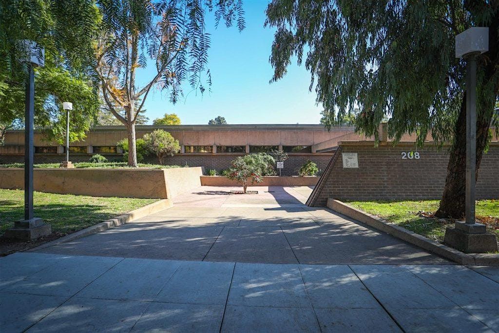 Digital Skills Training Session at Claremont Helen Renwick Library | Event in Claremont | AllEvents