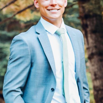 Sterling Maynard logo