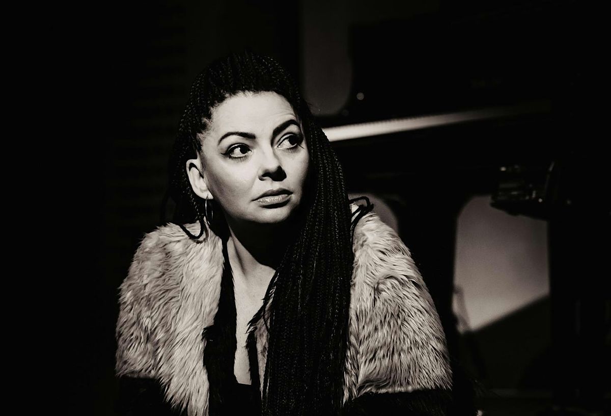 Ruth McGinley: Glass and Beyond, 14 February | Event in Portaferry | AllEvents