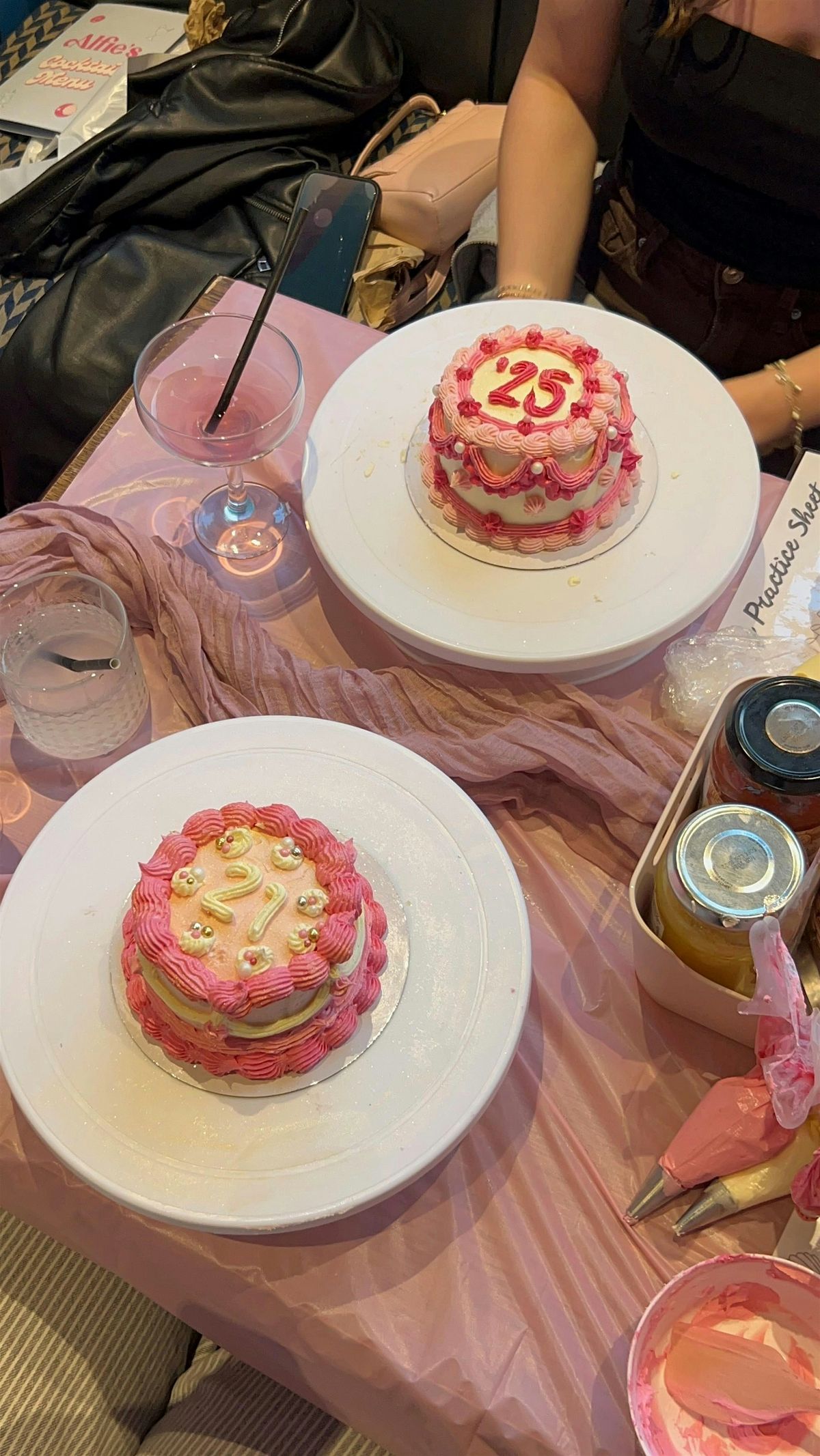 Cake Decorating Class with Beth Bakes, 29 June | Event in Whitley Bay | AllEvents