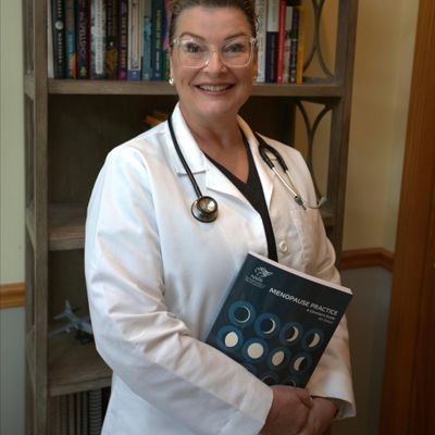 Tracee Young, FNP logo