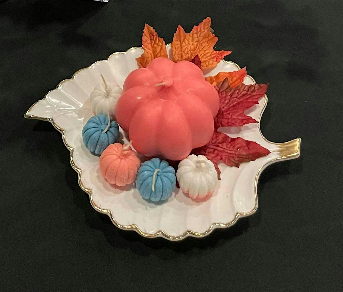 ✨ Pumpkin Candle-Making Workshop: Create Your Own Autumn Centerpiece ✨, 19 October | Event in Berwyn | AllEvents