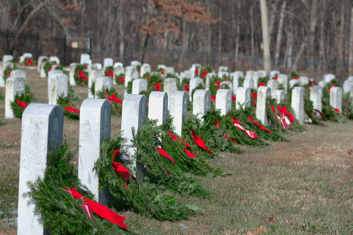 2025 Fallen Hero Wreaths Fort Sheridan  and Great Lakes Naval Base, 13 December | Event in Fort Sheridan | AllEvents