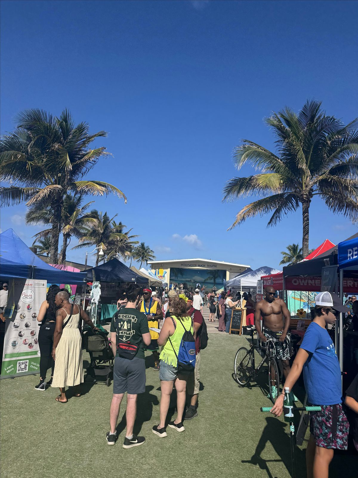 FLOW TOUR: FINSUP PRO  & Artisan Market!, 14 June | Event in Hollywood | AllEvents