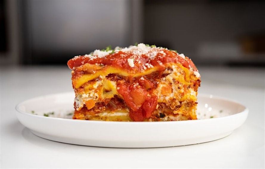 Hands-on Lasagna Bolognese w/ Chef Jarrett 8.18 6pm, 18 August | Event in Salem | AllEvents