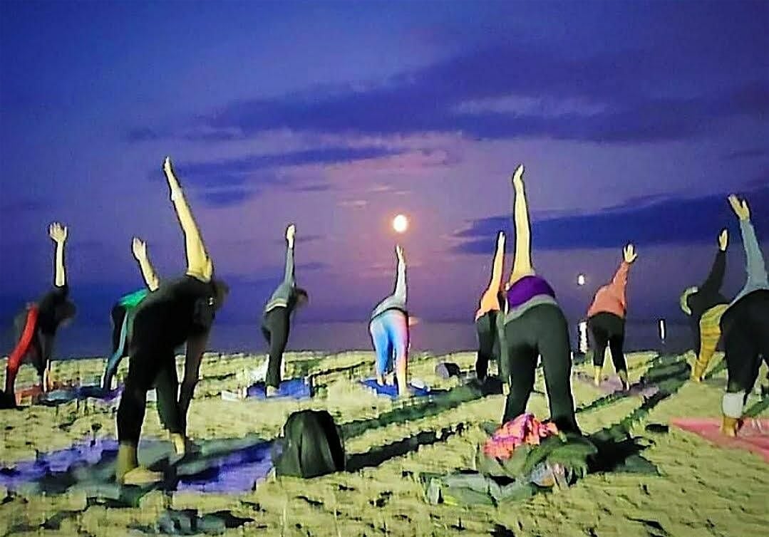 Full Moon Beach Yoga with Cathy, 8 August | Event in Milwaukee | AllEvents