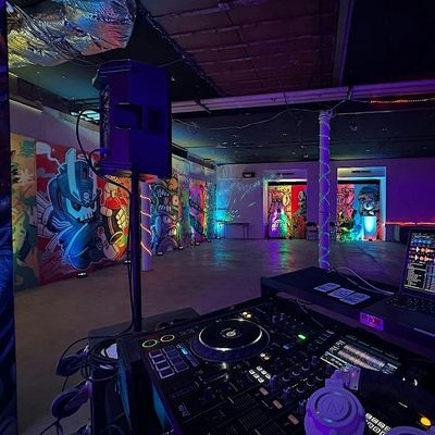 Clutter @ The KuBe! logo