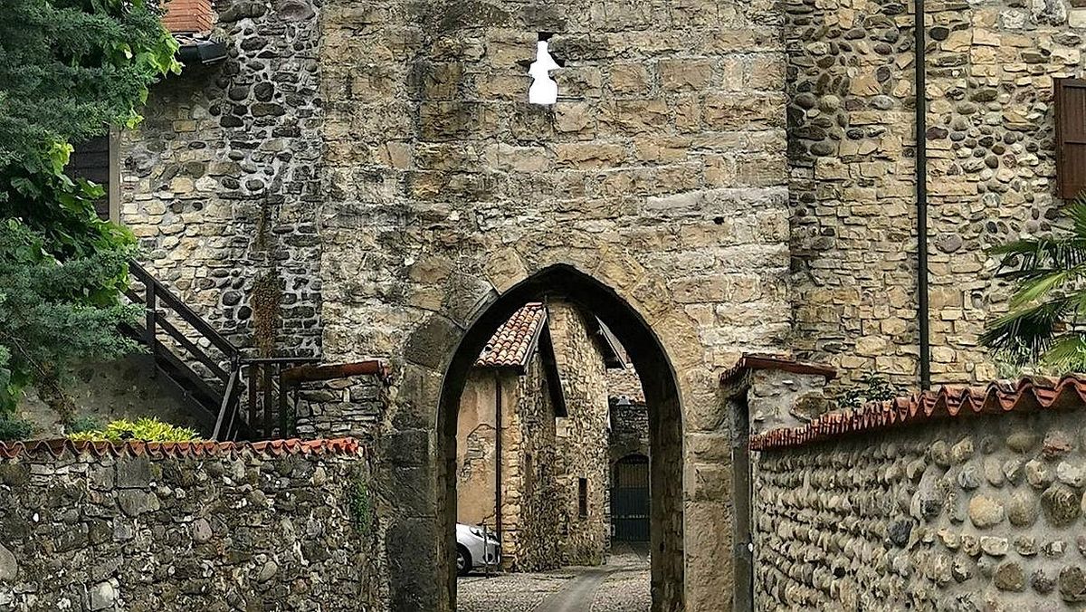 DAME E CAVALIERI: Visita al borgo medievale di Castel Trebecco | Event in Trebecco | AllEvents