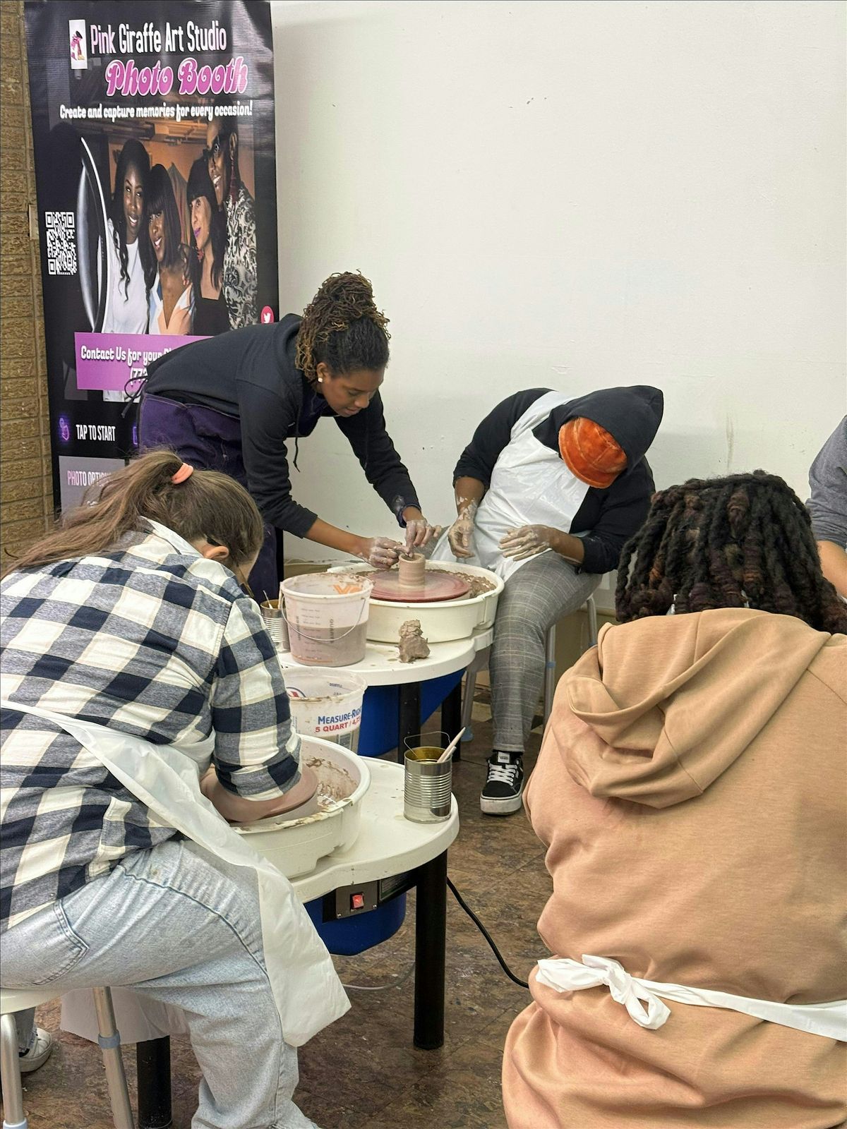 Wheel Throwing & Hand building Workshop, 9 August | Event in Chicago | AllEvents