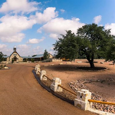 Hidden River Ranch Weddings & Events logo