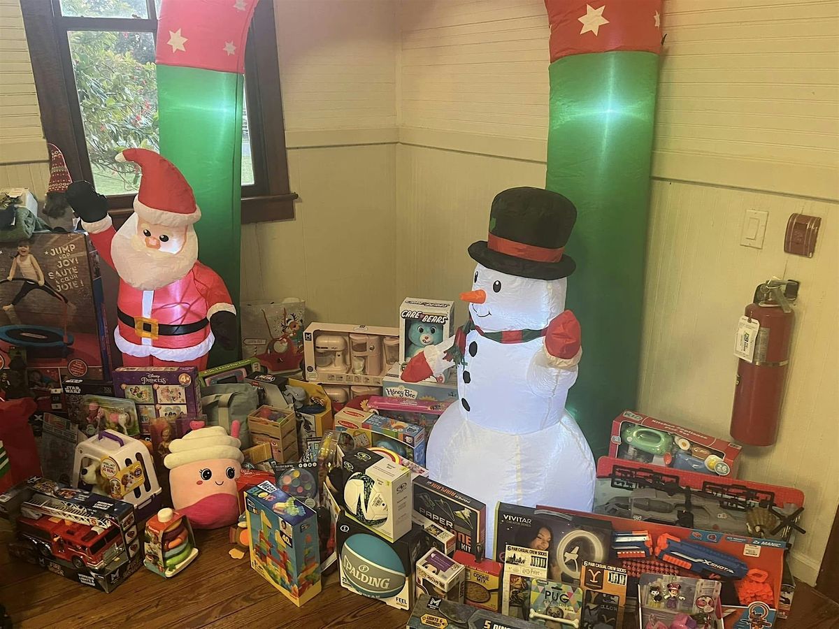 Toy Drive Drive Benefitting Life Care Center & Professional Networking, 3 December | Event in New Port Richey