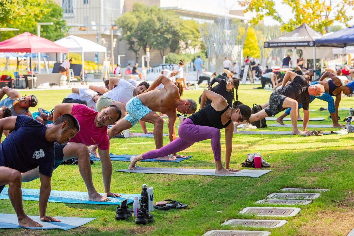 Yoga with Stefanie powered by Yena at Klyde Warren Park, 4 October | Event in Dallas | AllEvents