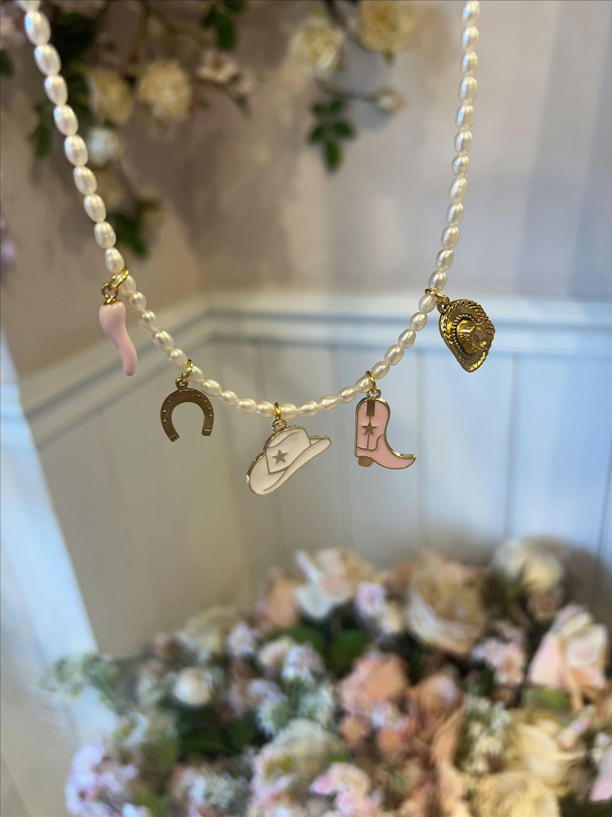 Summer Sparkle: Charm Necklace Workshop, 26 June | Event in Austin | AllEvents