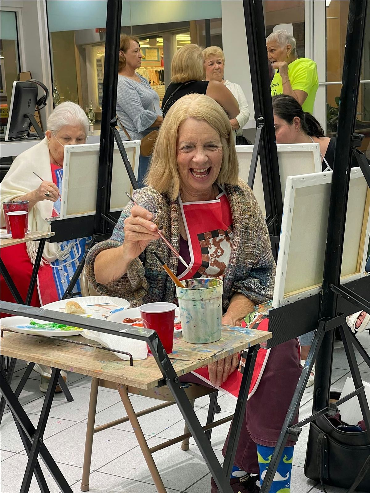 Cocktail with a Paintbrush Supporting Girls Scholarships, 11 June | Event in Miami | AllEvents