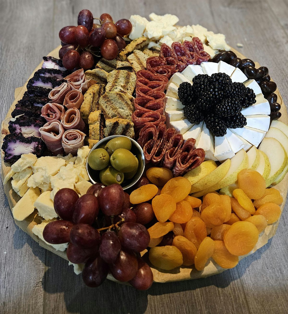 Deer Widow Weekend MEAT and Greet Charcuterie Experience, 15 November | Event in Village of Clarkston | AllEvents