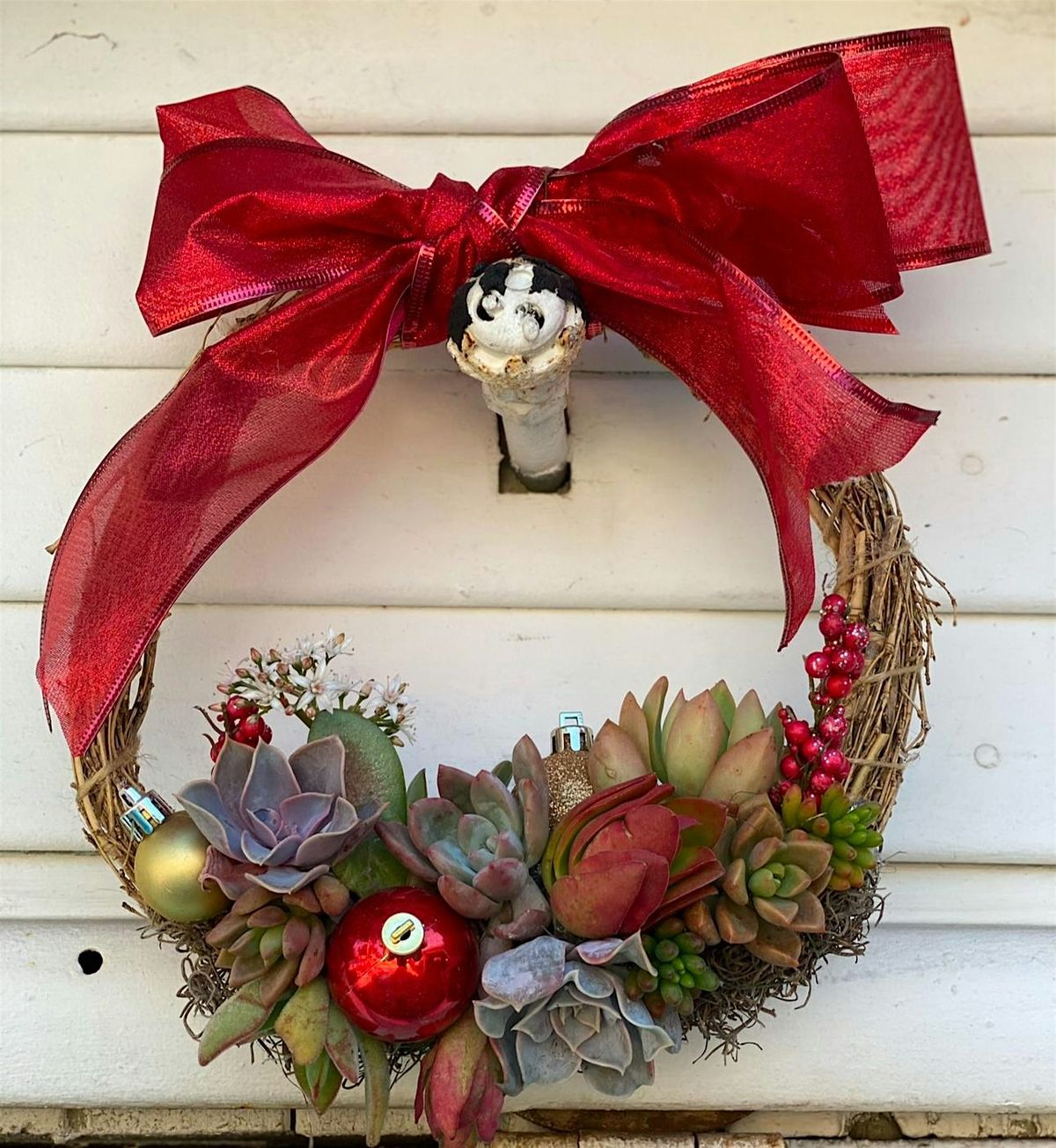 Succulent Holiday Wreath, 20 December | Event in Whittier | AllEvents