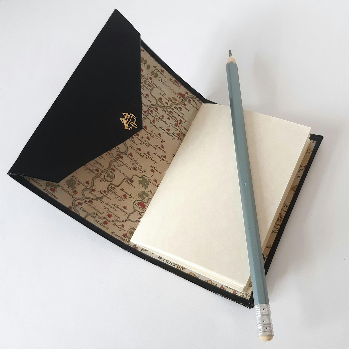 Book Binding: Make Your Own Re-useable Pocket Notebook with Linette Withers, 11 October | Event in York | AllEvents