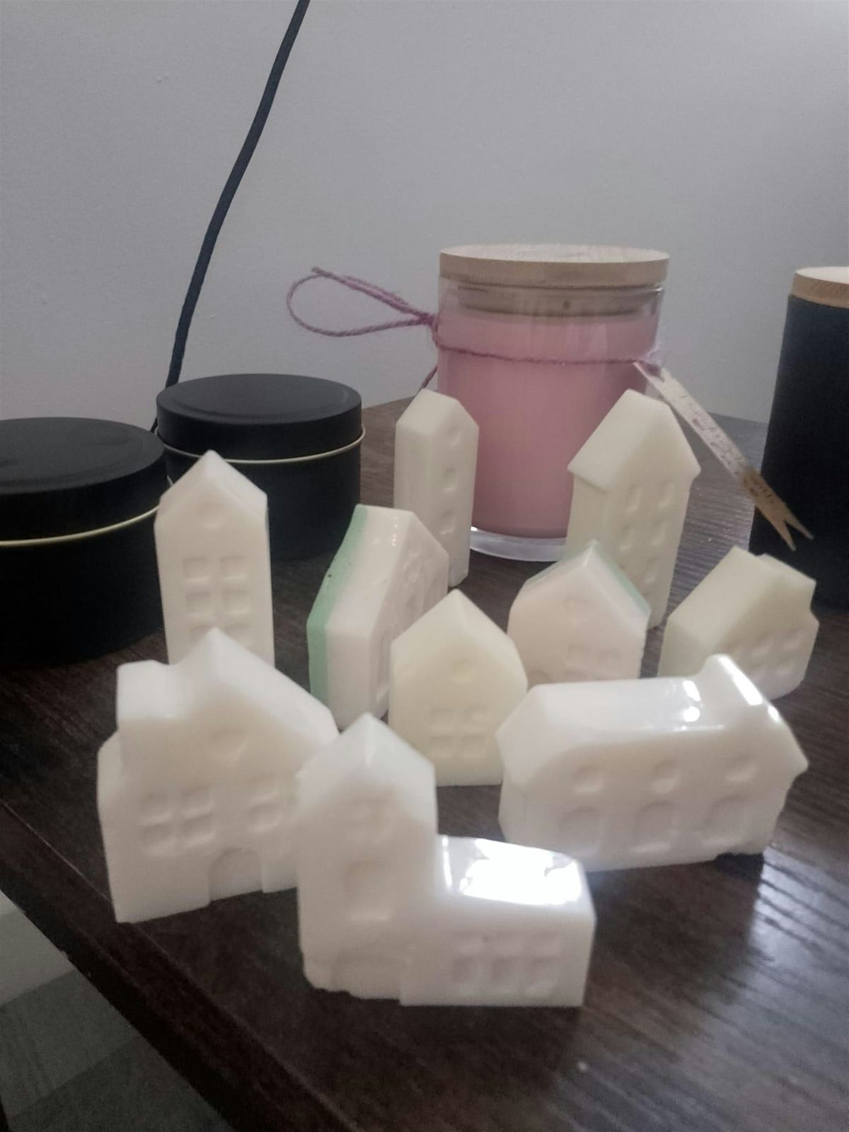 Weekend Grapevine - Christmas Wax Melt Workshop, 8 November | Event in Buxton | AllEvents