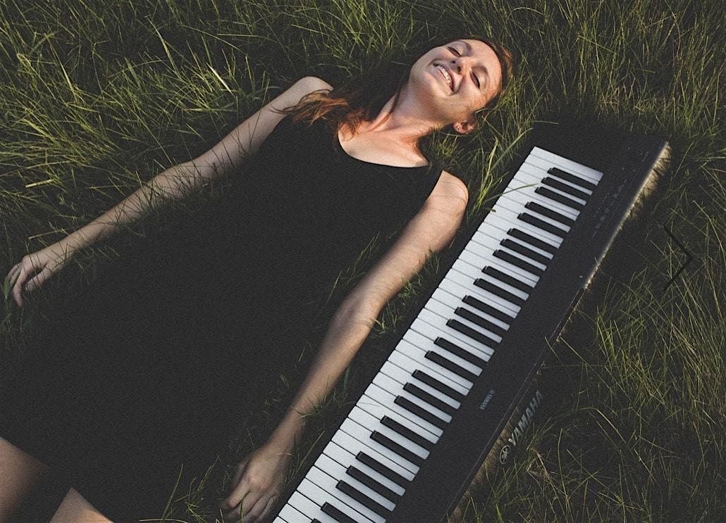 Free Live music with Caroline Rose at The Vineyard at Hershey!, 13 July | Event in Middletown | AllEvents