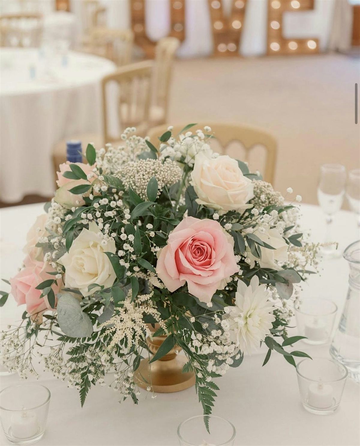 Floral Table Arrangement Workshop, 27 June | Event in Bishop's Stortford | AllEvents