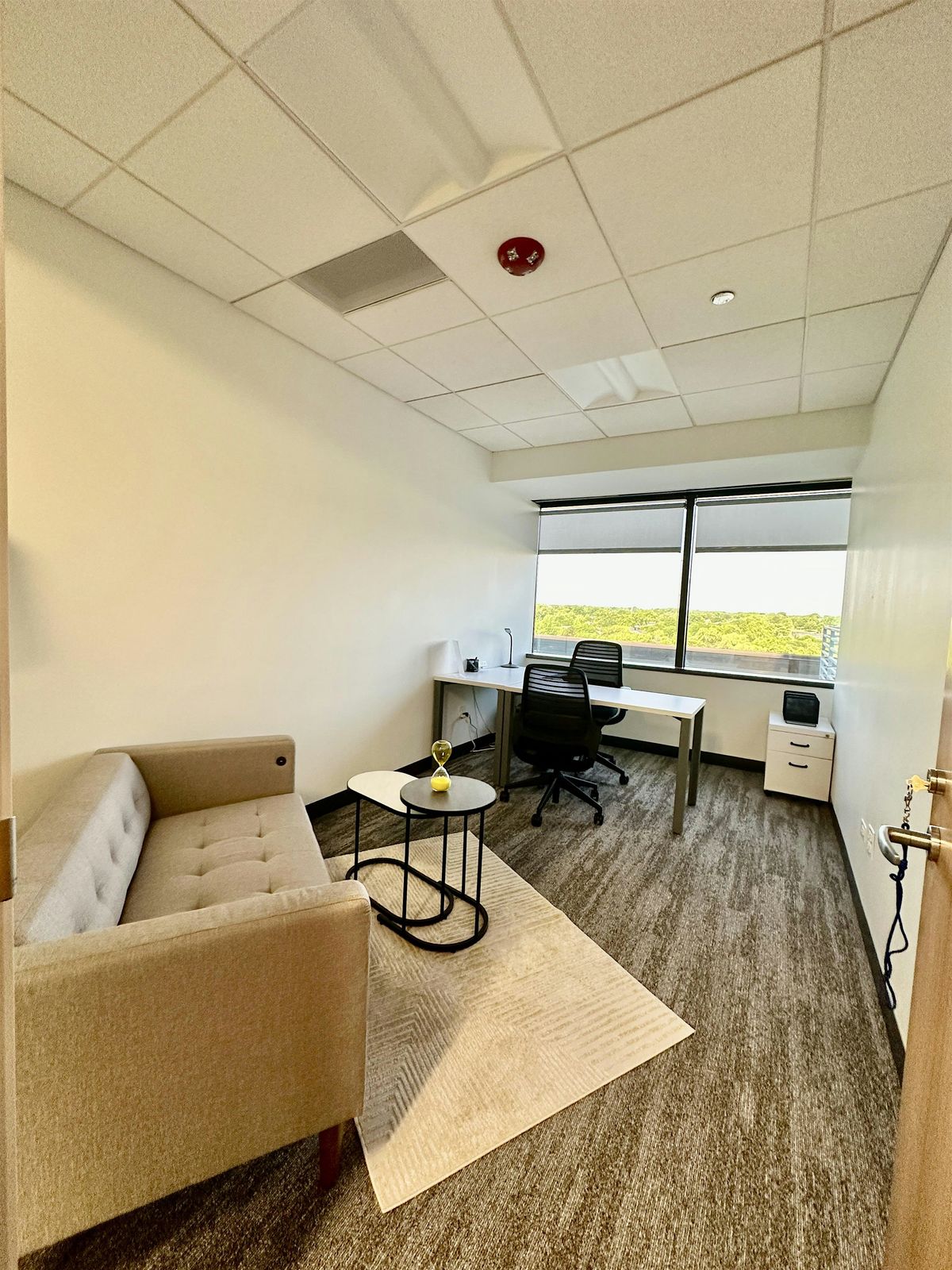 Beautiful Views, Better Workdays – Tour Regus Westmont, 7 August | Event in Westmont | AllEvents