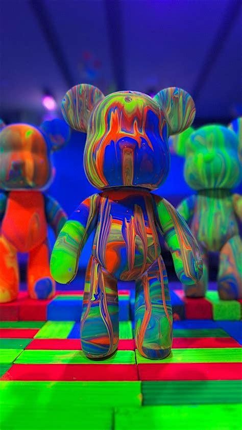 GLOW Fluid Bear Workshop - Neon Paint Pouring, 7 June | Event in Carbondale | AllEvents