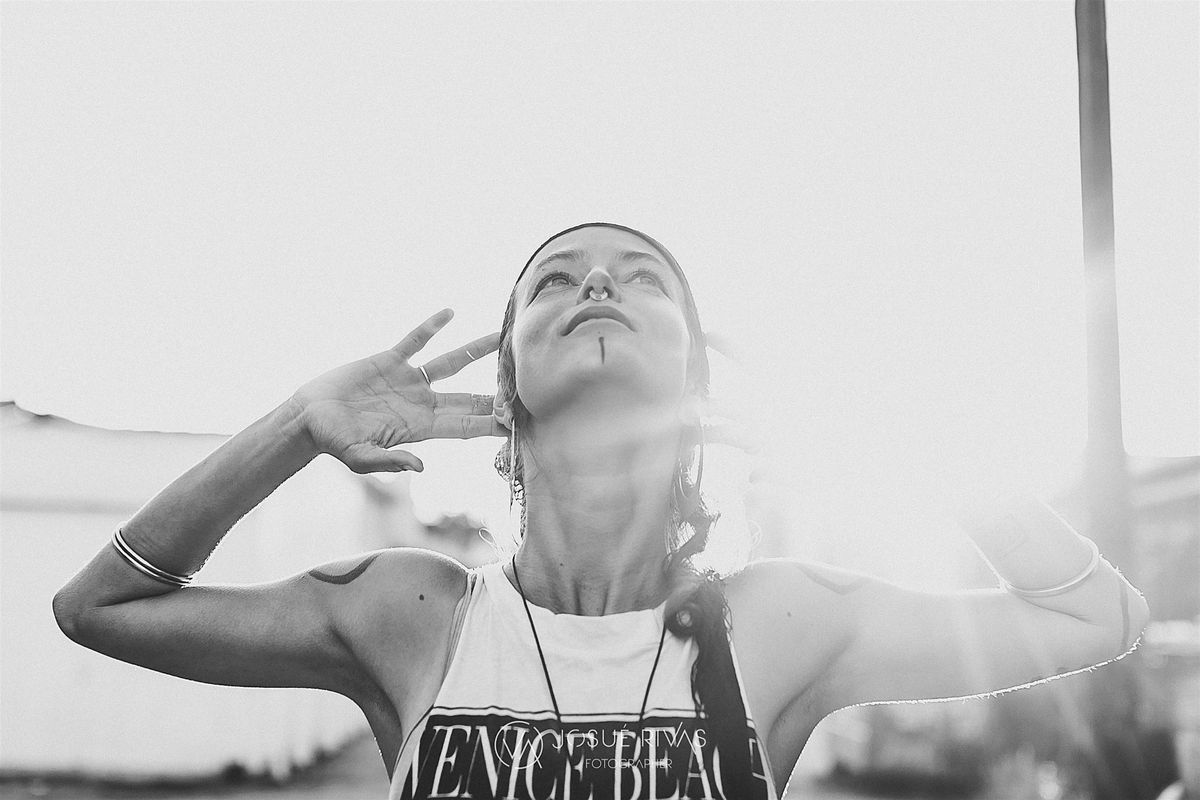 Leah Song and Duncan Wickel with Special Guest Cathal Ó'Curráin, 7 December | Event in Dunfanaghy | AllEvents