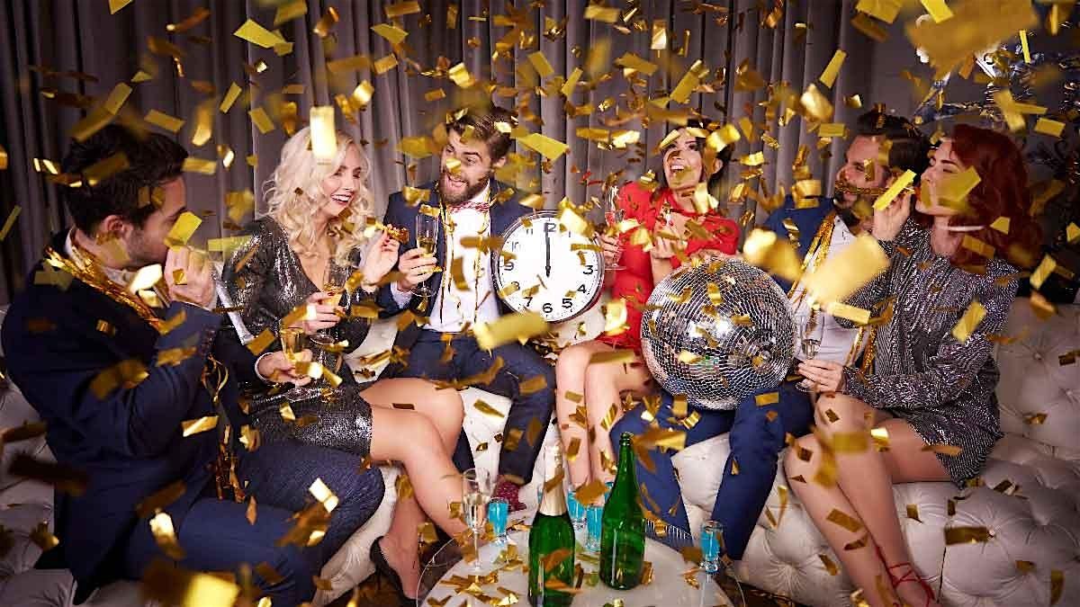 NEW YEARS EVE PUB CRAWL IN MADRID 2024/2025, C. de las Huertas, 14