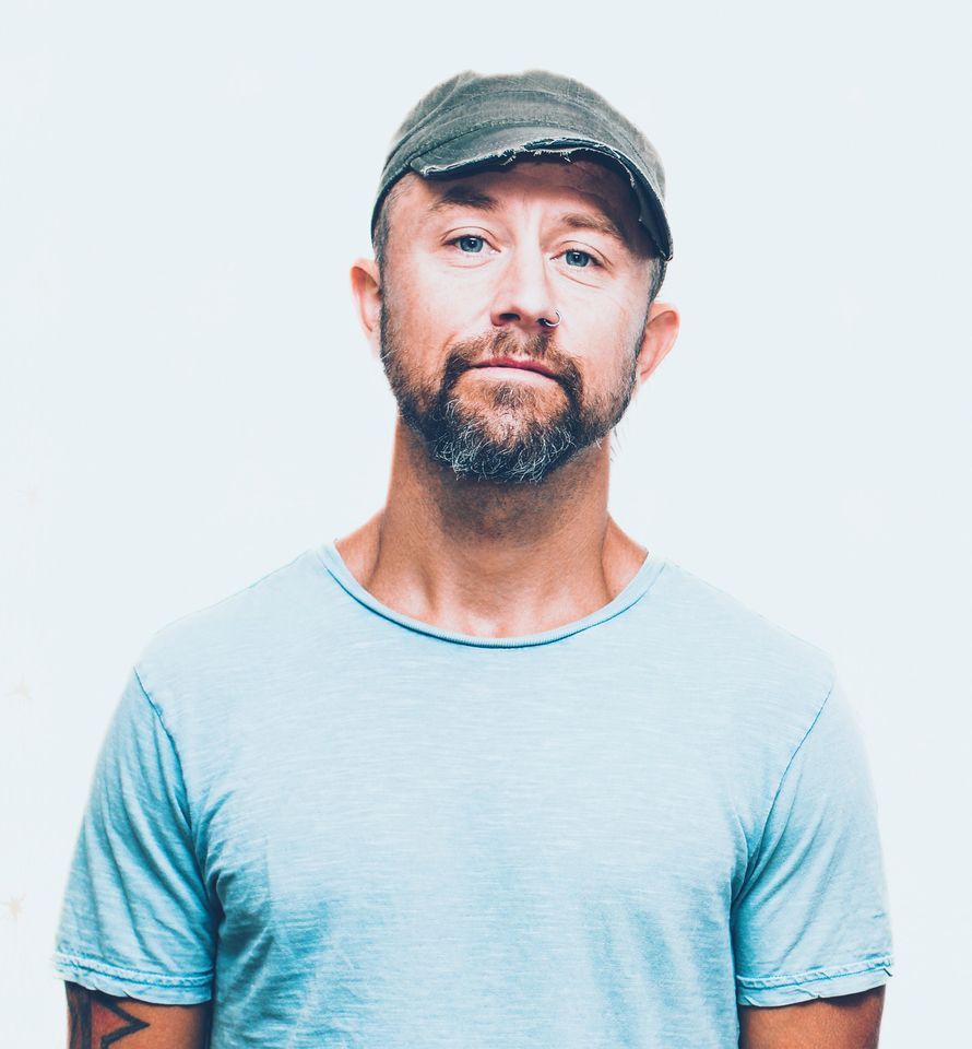 Aaron Reed(of The Brothers Reed) at StoneRiver Vineyards, StoneRiver ...