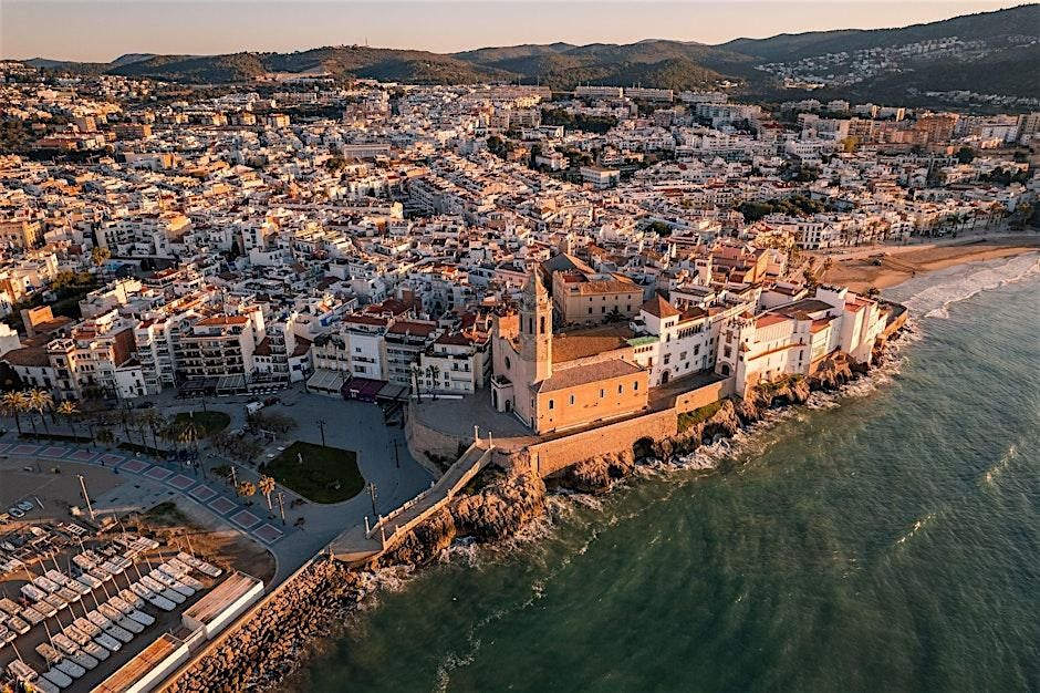 A Date Night Adventure! - Platja de Sant Sebastià Seaside Scaventure | Event in Sitges | AllEvents