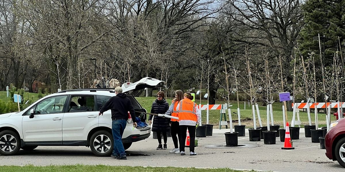 Edina Fall Tree Distribution, 10 October | Event in Edina | AllEvents