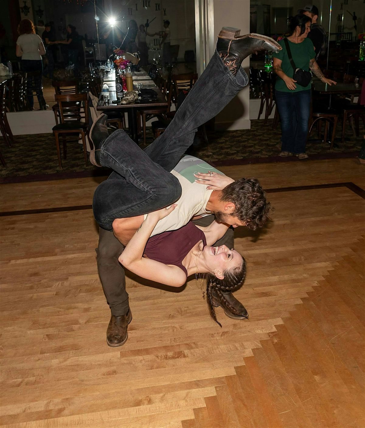 Copy of Country Swing Dance with Lessons (18-35yr) (10$ cover) *Beginner Friendly*, 29 November | AllEvents