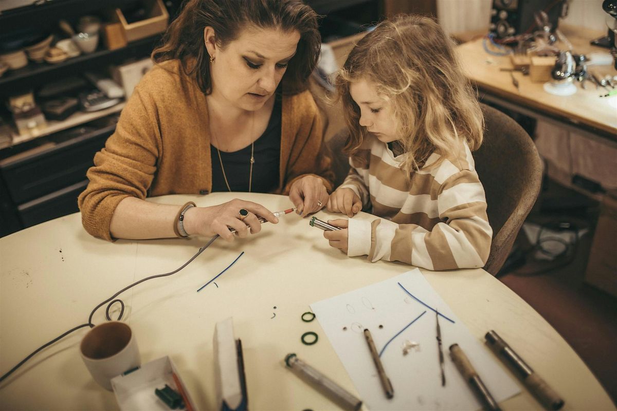 TOGETHER workshop. Eva Schreuder & Helena and Sisters, 25 January | Event in Leiden | AllEvents