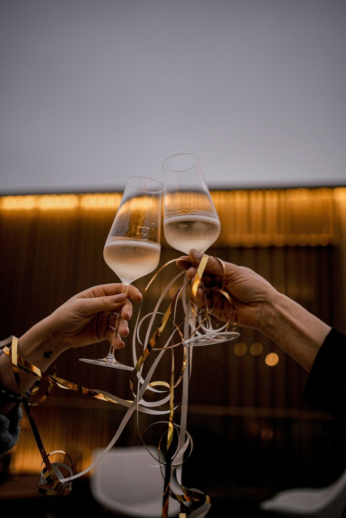 GOLDEN NIGHT - A celebration in luxury & light, 31 December | Event in München | AllEvents