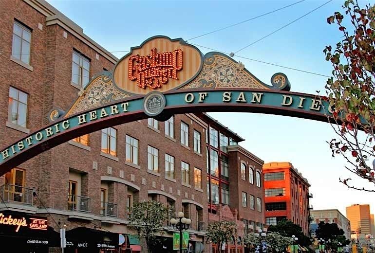 SD Networking Events  May 2025 Business Networking Mixer, 8 May | Event in San Diego | AllEvents