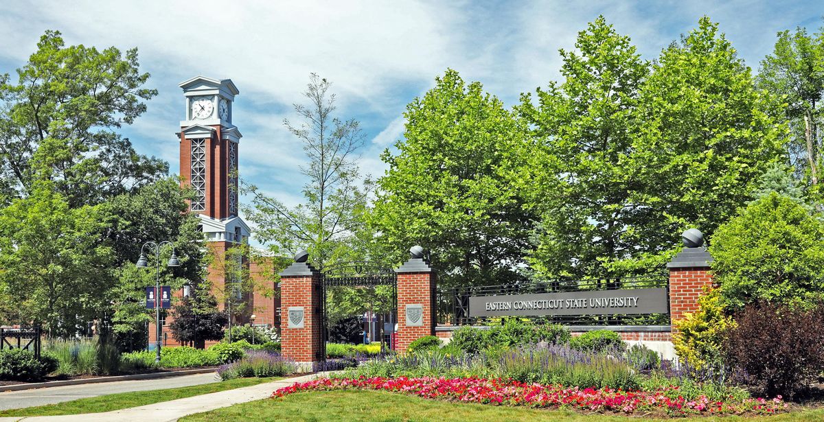 Eastern Connecticut State University On Campus ADMITTED Student Tour