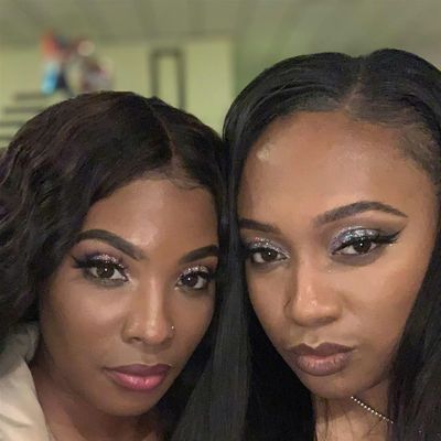 Whittney & Scoopz logo