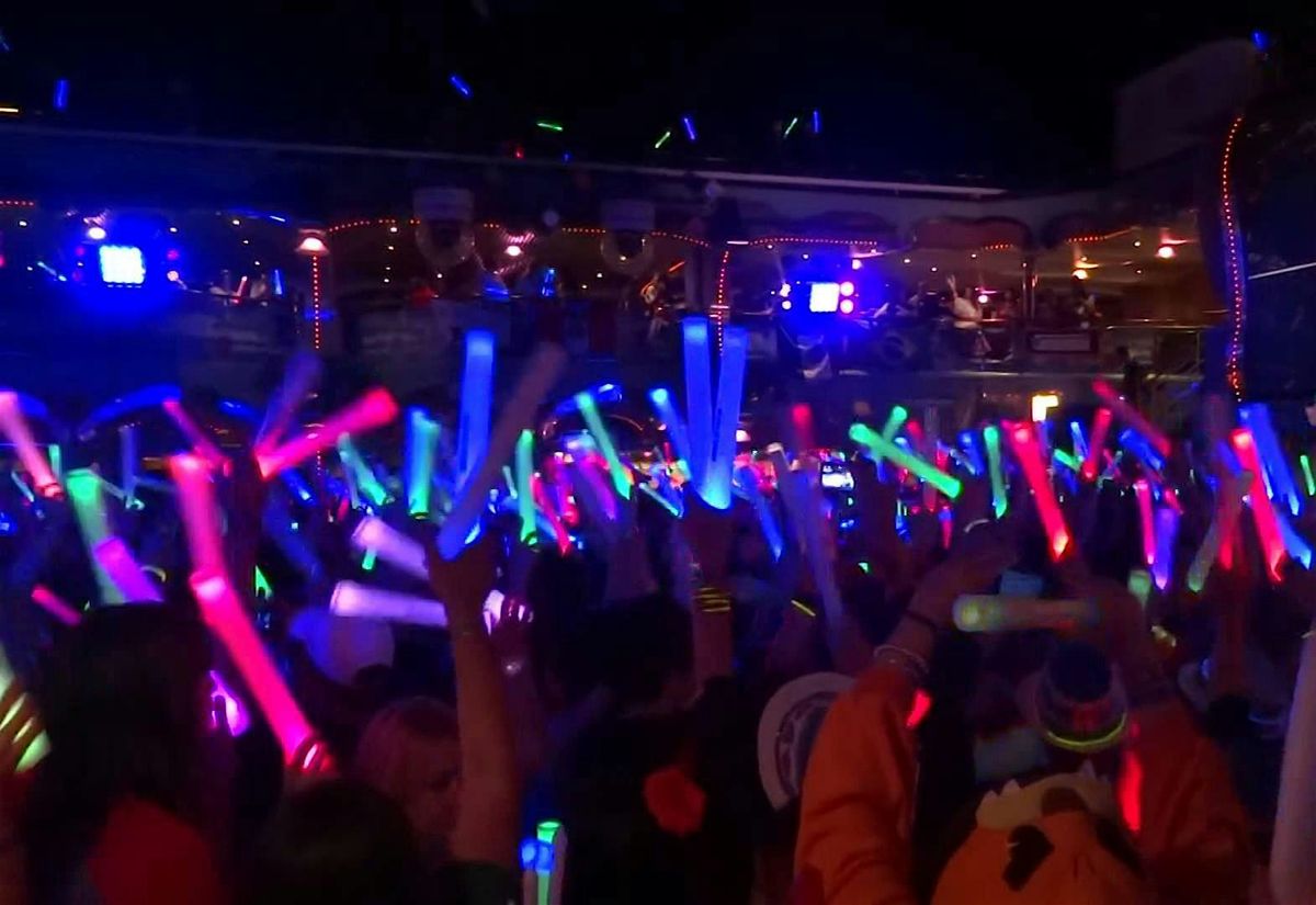 RIVERDECK ISLAND GLOW 2025 | THE ULTIMATE GLOW EVENT!, 17 August | Event in Philadelphia | AllEvents