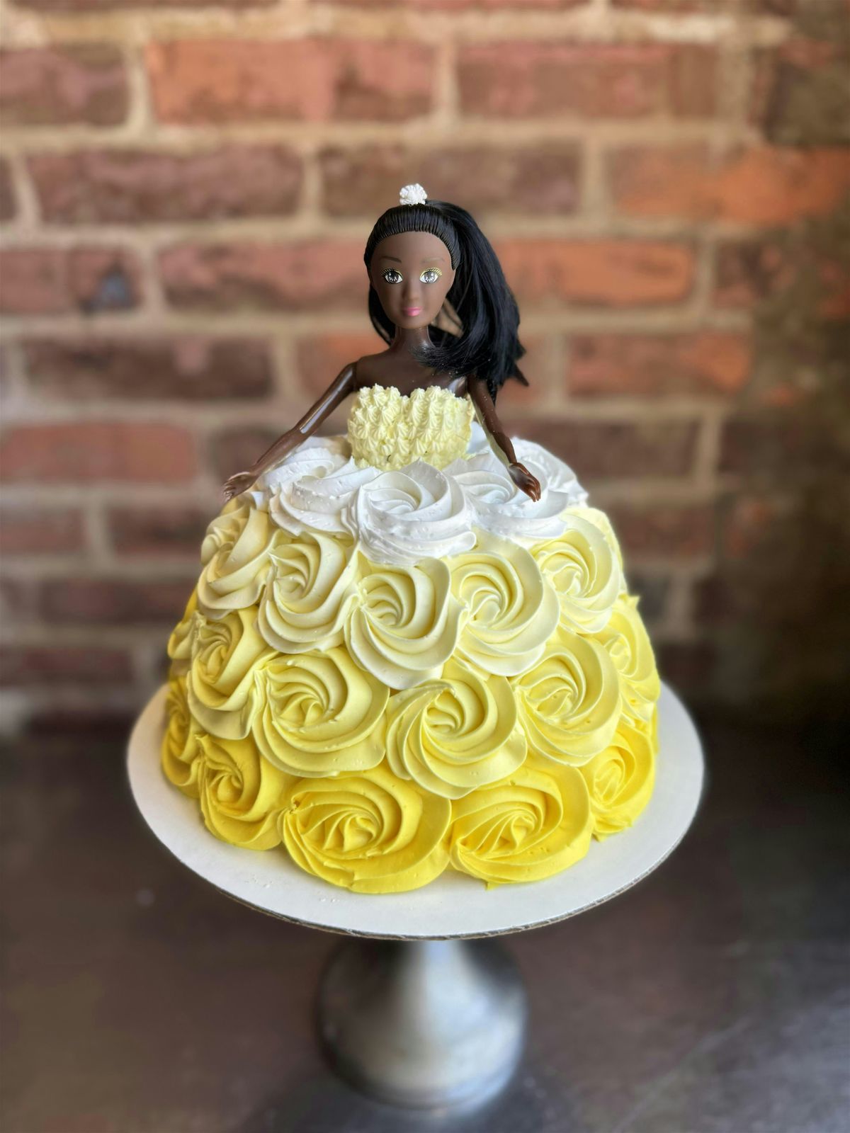 Frosting and Fashion, a Doll Cake Decorating Workshop, 24 August | Event in Willowick | AllEvents