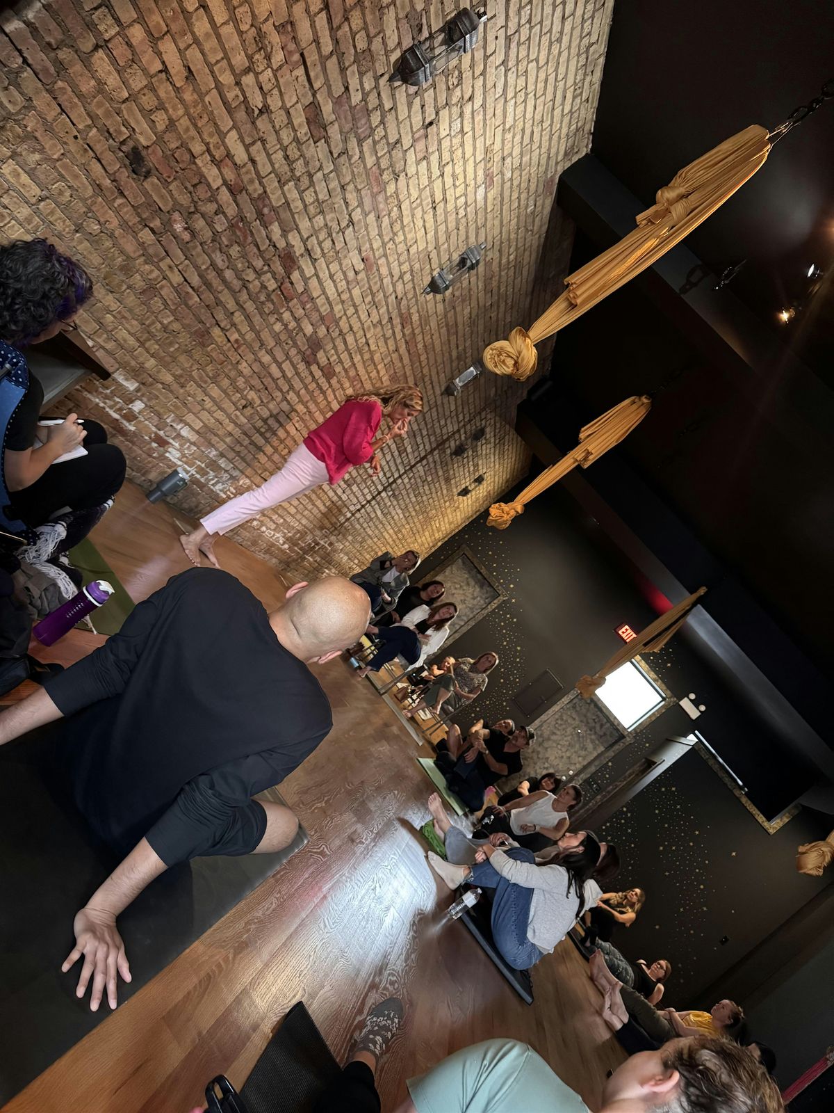 Messages from a Medium, 31 October | Event in Chicago | AllEvents