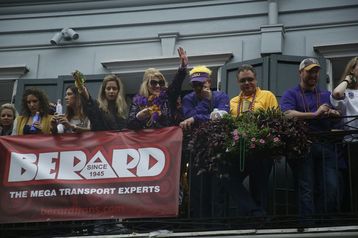 Krewe of Cork Balcony Viewing Experience @ Old Absinthe House, 6 February | Event in New Orleans | AllEvents