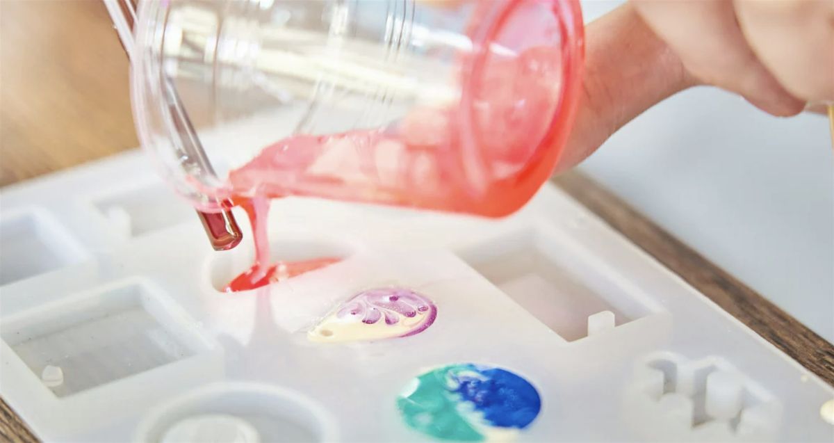 Resin Casting for Beginners – A Hands-On, Just-for-Fun Workshop, 5 November | Event in Walker | AllEvents