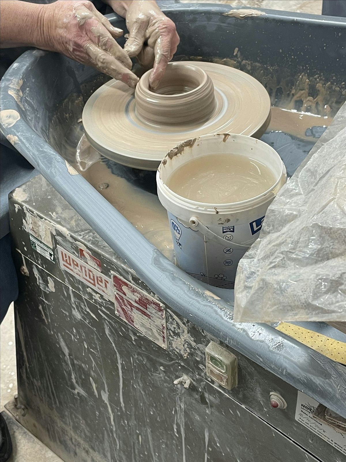 Pottery Taster Session - Hand-building and Throwing on the Wheel, 29 November | Event in Leeds | AllEvents