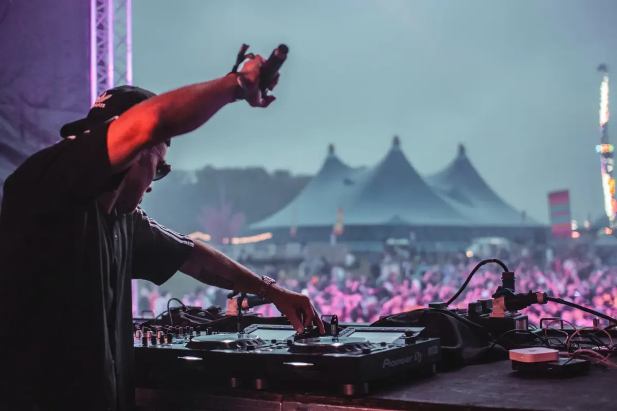 REDWEST Music Festival (Sunday) with Noah Kahan, The Red Clay Strays, Sam Barber, and more, 12 October | AllEvents