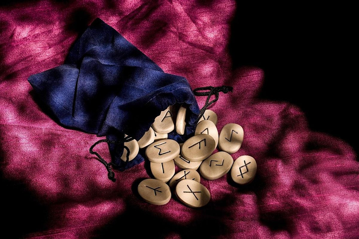 Elements of Witchcraft 2025 Class #5: Experiential Journey with the Runes, 16 August | Event in Newark | AllEvents